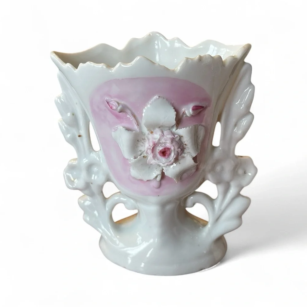 Unbranded elegance past